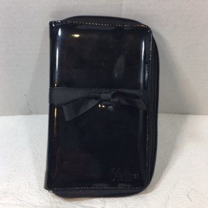 IT Basics Brushes For Ultra Makeup Zip Pouch Black